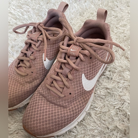 Nike Air Max Motion Running Shoes in Particle Pink - Picture 4 of 12